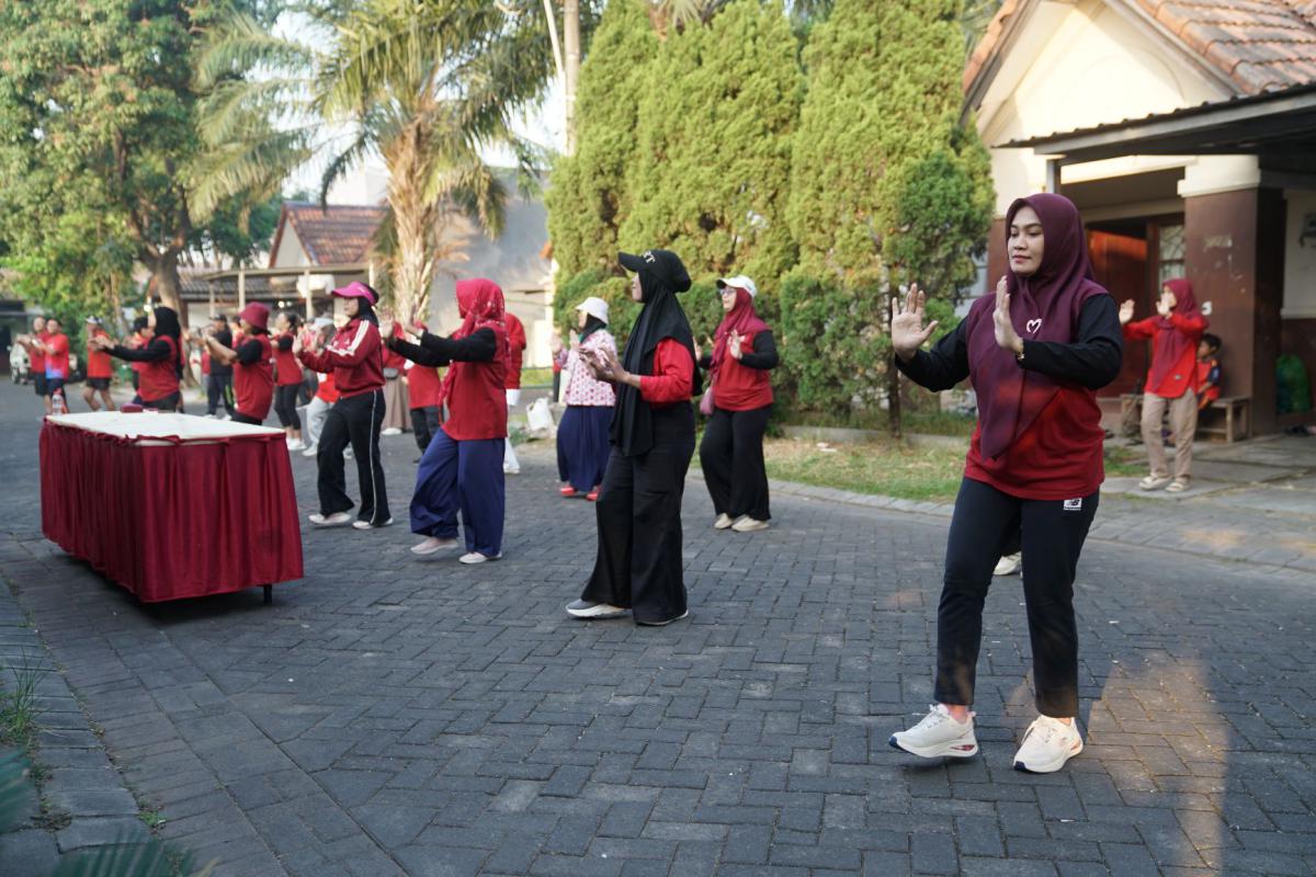 Dokumentasi Senam Pagi Dan Jalan Sehat HUT RI 81