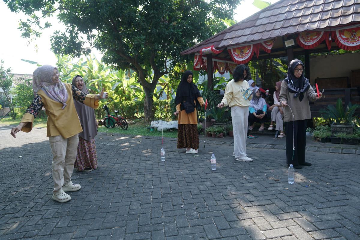 Lomba Orang Tua