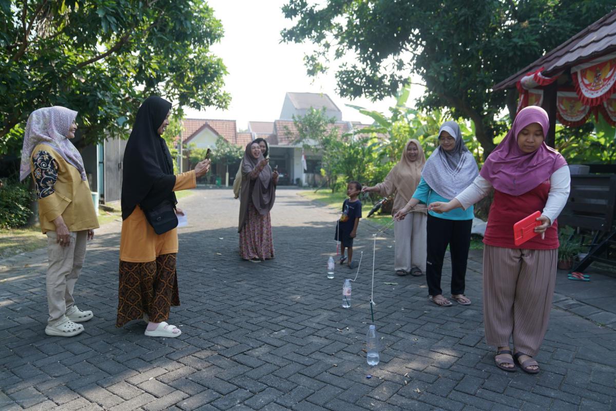 Lomba Orang Tua